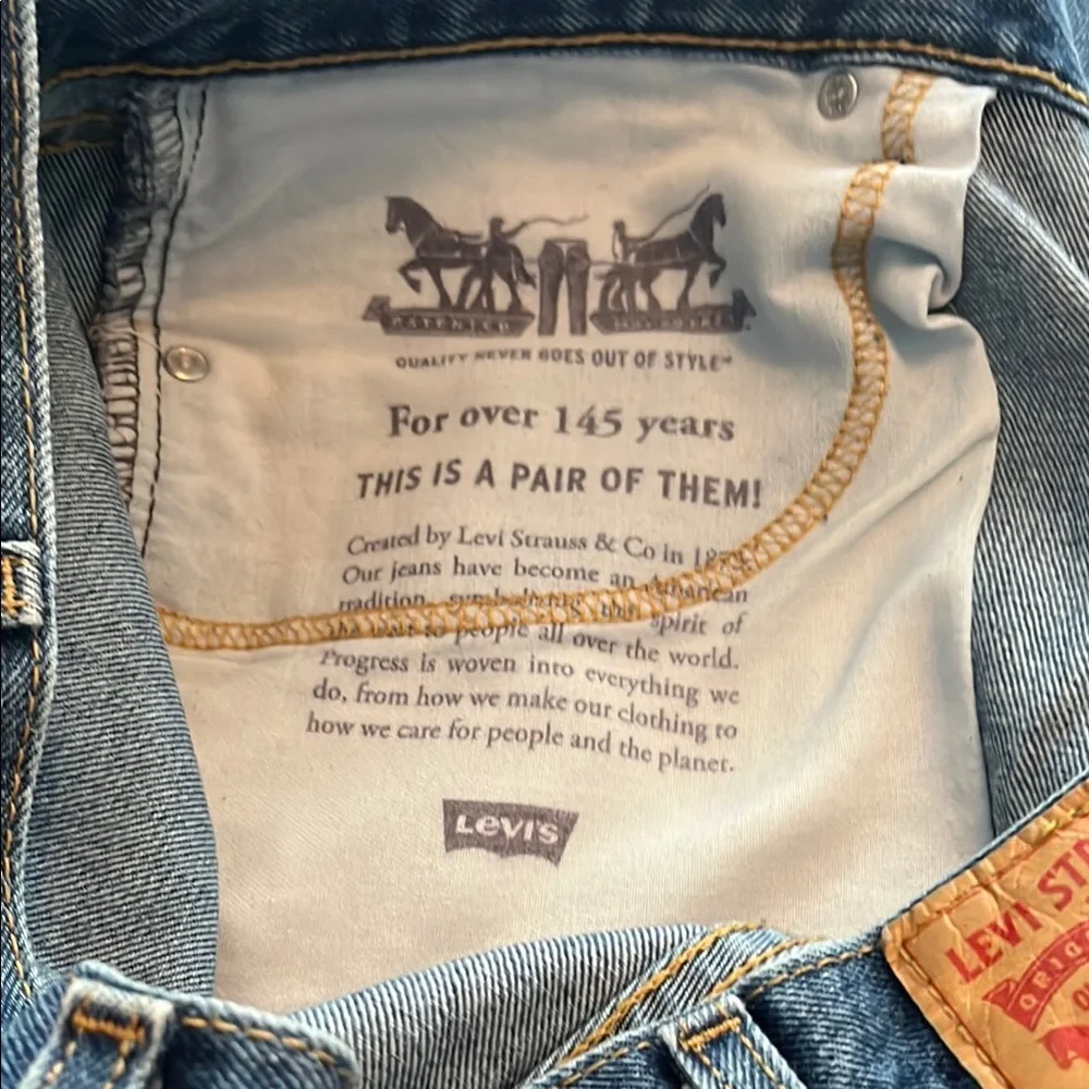 Levi's Men's Blue Jeans - Picture 3 of 6